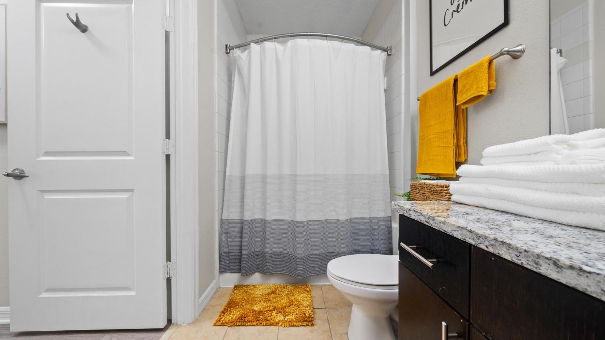 Apartment Urban 2br2ba Gem-near Airport