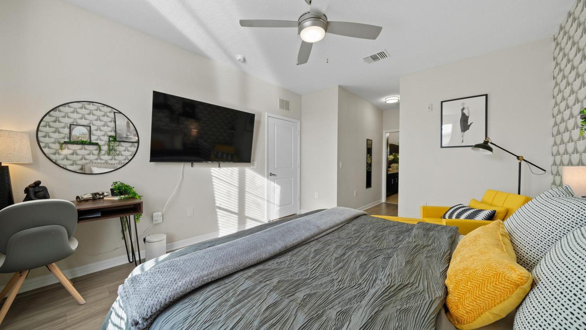 Apartment Urban 2br2ba Gem-near Airport *
