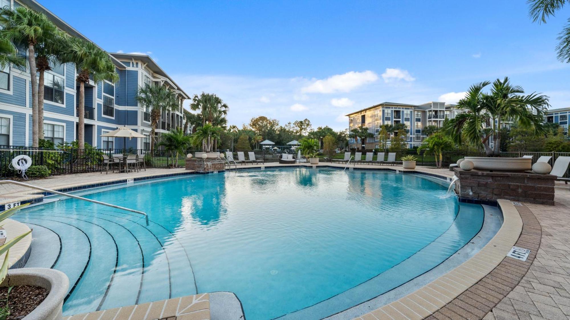Apartment Urban 2br2ba Gem-near Airport *