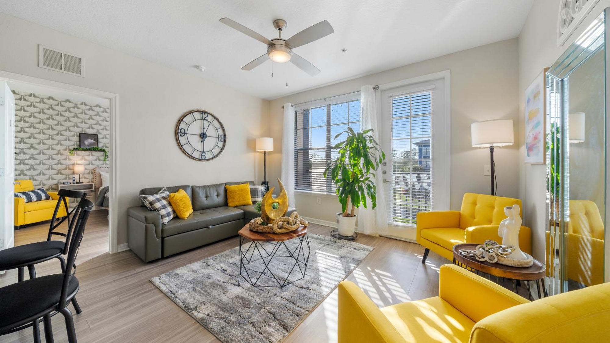 Urban 2br2ba Gem-near Airport